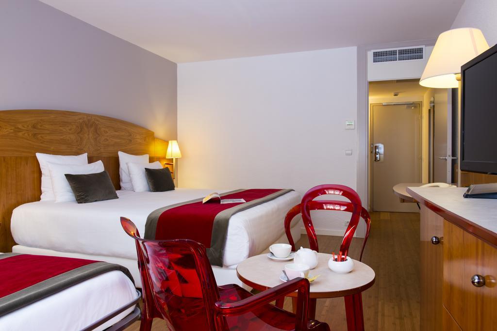 Hotel C Suites Chambres Spacieuses Nîmes Exterior photo