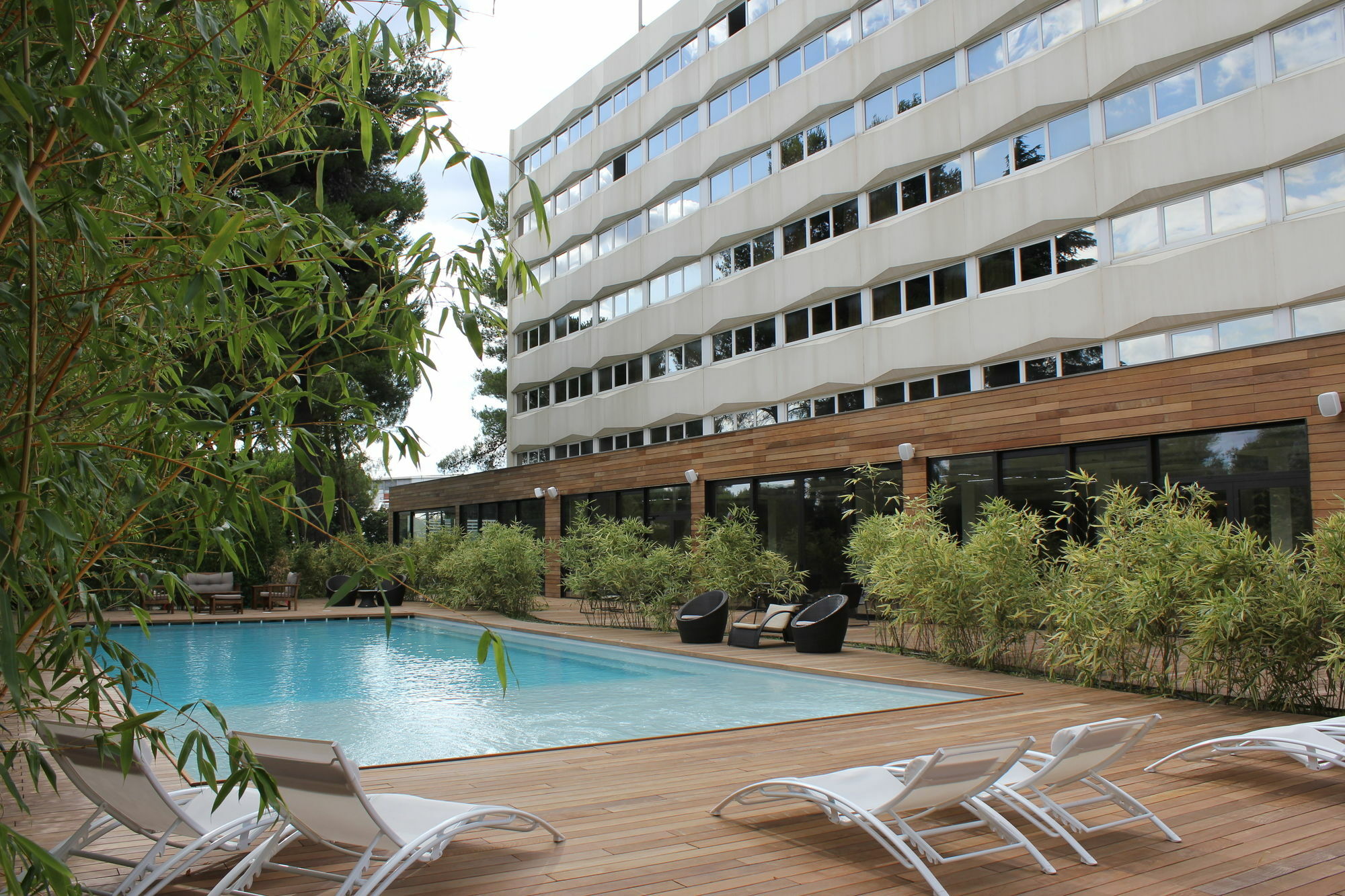 Hotel C Suites Chambres Spacieuses Nîmes Exterior photo